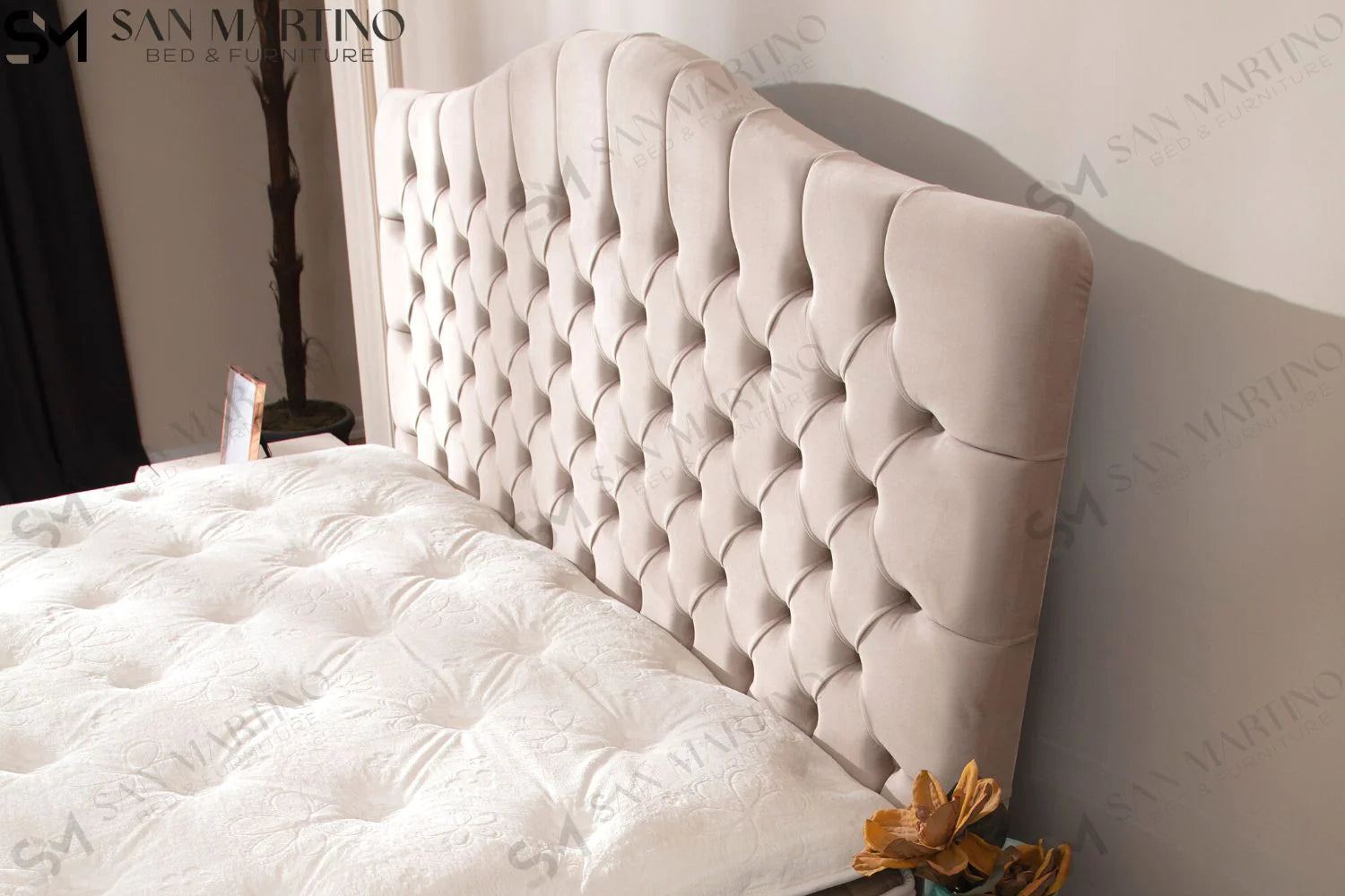 Lit double coffre en Velours – PARIS BEIGE - Möbel Unique