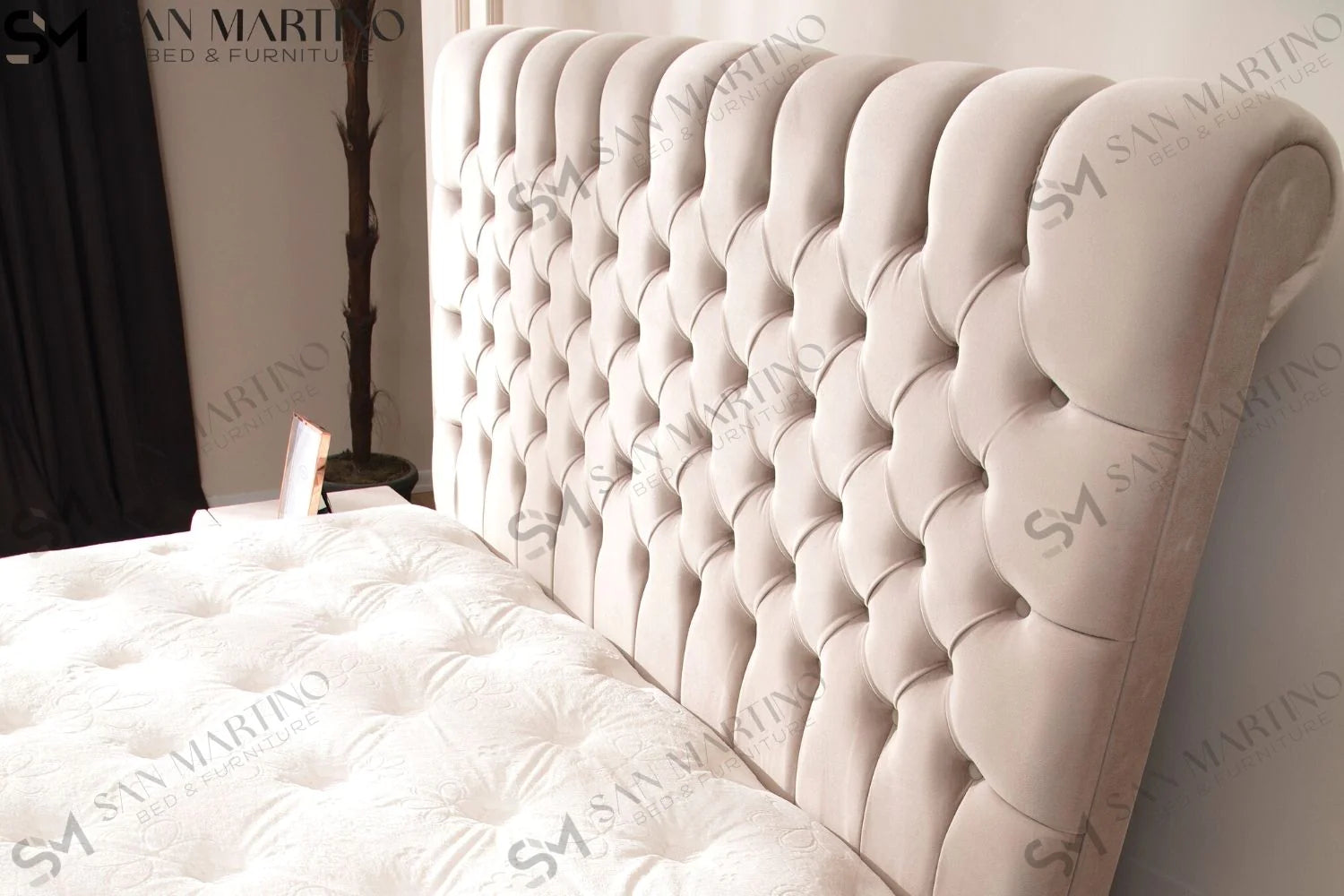 Lit double coffre en Velours – LUNA BEIGE - Möbel Unique