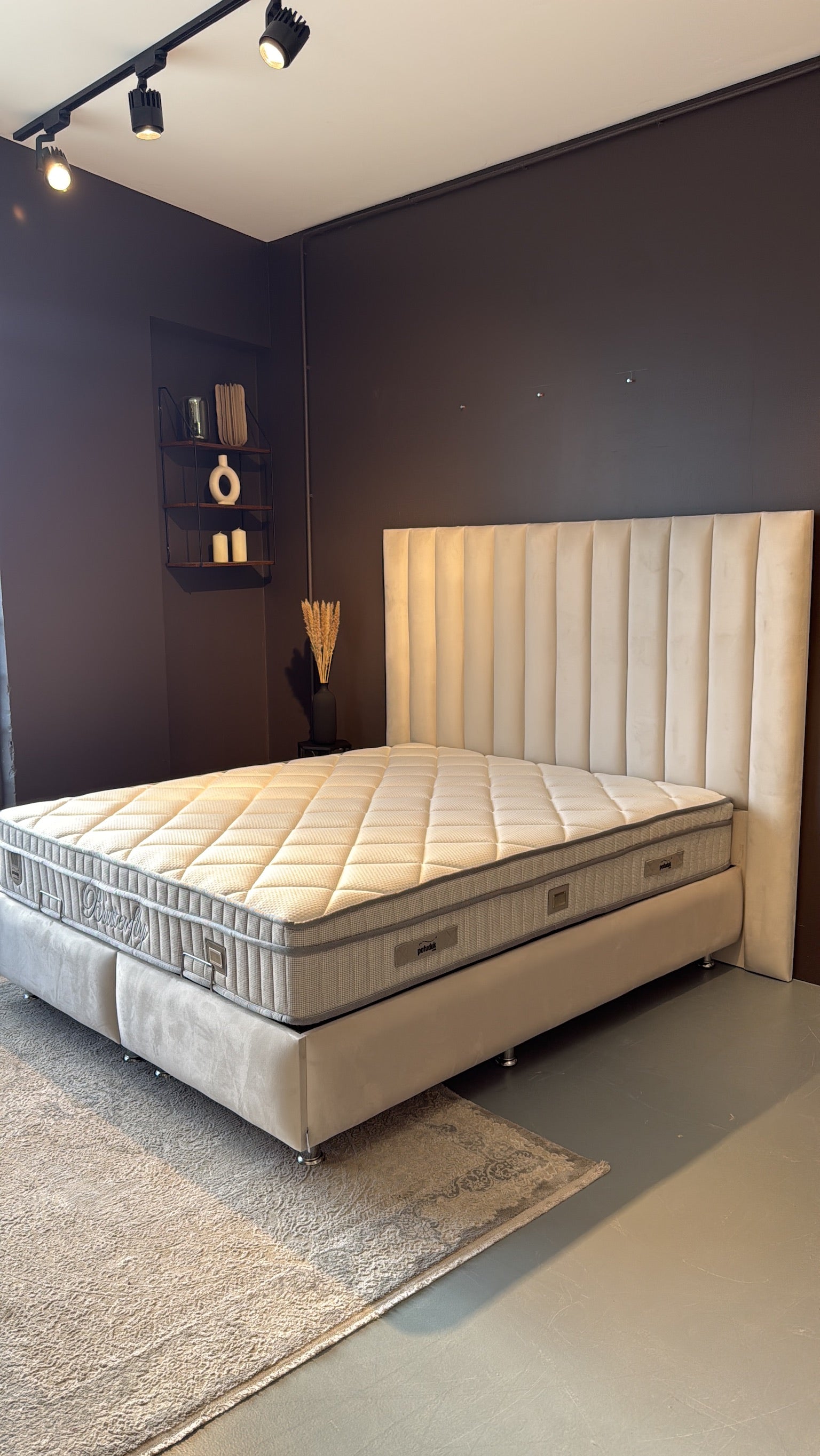 Lit double coffre en Velours – Athena - Möbel Unique
